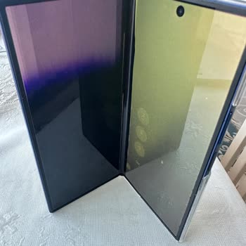 Garanti Kapsamı Dışında Söylenen Katlanabilir Telefon Arızası Ve Para İadesi Talebi