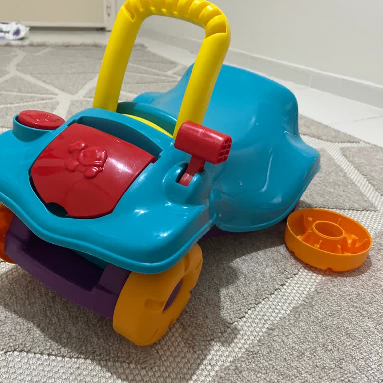 İlk Adım Arabasında Arka Teker Yerinden Çıkıyor Ve Mağaza Cevap Vermiyor