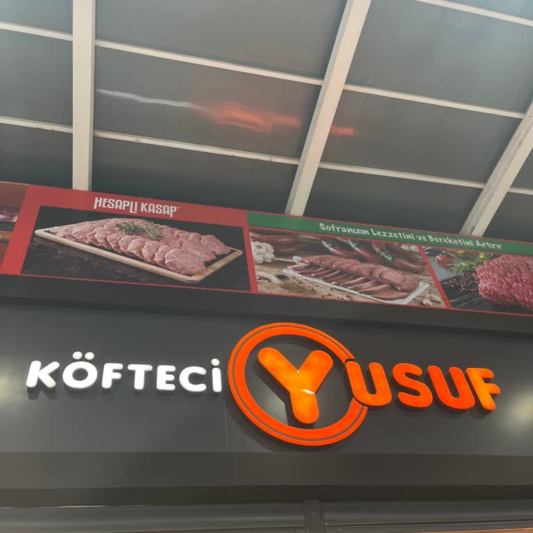 Siparişimiz Saatlerce Bekledi Ve Garsonların Alaycı Tavrı Hayal Kırıklığı Yarattı