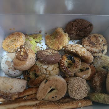 Hasanbey Fırın’da Bayat Ürün Satışı Şikayeti