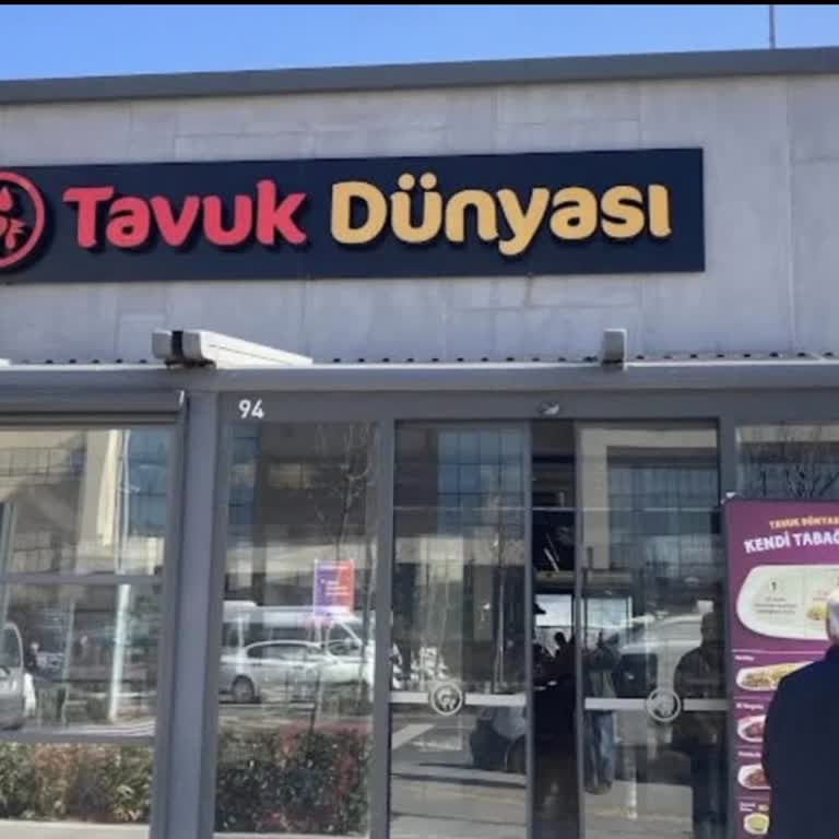 Kartal Şubesindeki Tavuk Dünyası’nda Personel Eksikliği 40 Dakikadan Fazla Bekleme