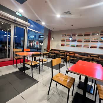 Kartla Ödeyemediğimizi İddia Eden Burger King Şubesinde Zorunlu Nakit Ödeme Ve Saygısız Tavır