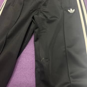 Boyner'den Gelen Lekeli Ve Yırtık Eşofman Altı Şikayeti