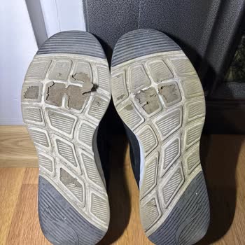 Ayakkabının Tabanı Soyulmuş, Üretim Kusuru İddiası Ve Değişim Talebi