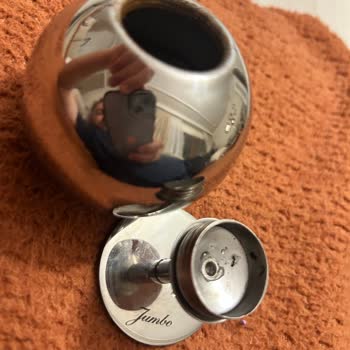 Jumbo Yemek Takımında Paslanma Ve Kırılan Parçalar İçin Geri Dönüş Yok