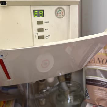 Bosch Kombimde Tekrarlayan Basınç Düşmesi Ve Servis İhmaline Karşı Şikayet