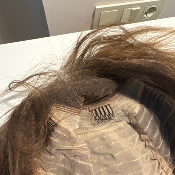 Gerçek Saç İddiası Ve 50 Bin TL'lik Perukta Kalitesiz Ürün