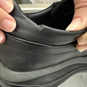 Kısa Sürede Yırtılan Deri Ayakkabının Değişim Talebi Ve Mağaza Reddi