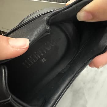 Kısa Sürede Yırtılan Deri Ayakkabının Değişim Talebi Ve Mağaza Reddi