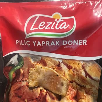Lezita Piliç Yaprak Döner'de Çiğ Tavuk Parçaları Bulundu