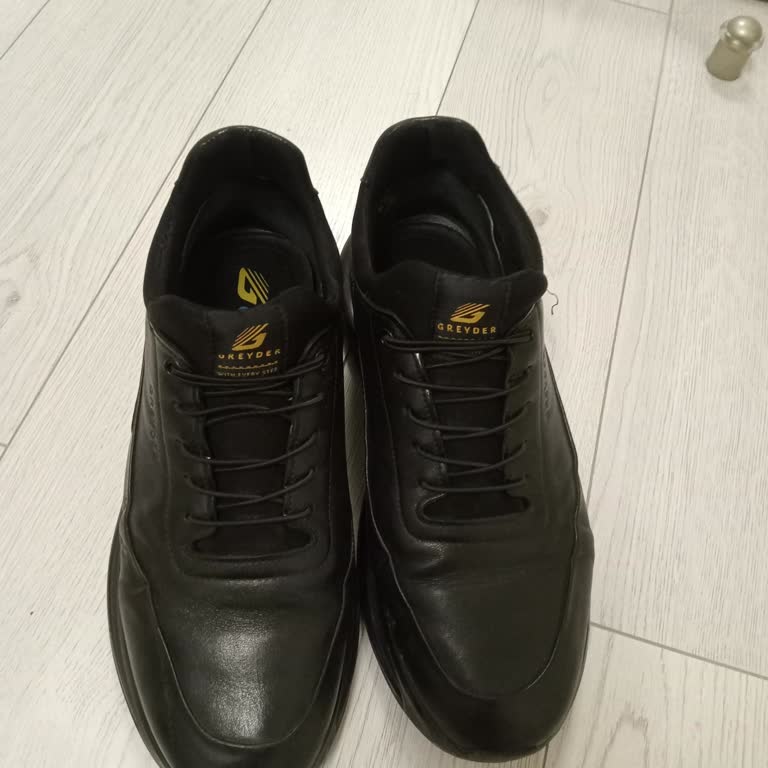 Garanti Süresi Dolmadan Yırtılan Ayakkabı Astarı İçin Değişim Talebi