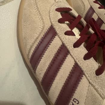 Adidas Gazelle Ayakkabım Renk Solmasıyla Ayıplı Çıktı