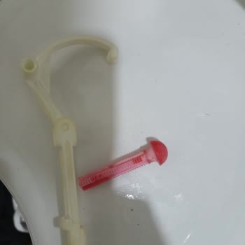 Visam Gömme Rezervuarındaki Kırılan Tel Ve Sürekli Su Akışı Sorunu