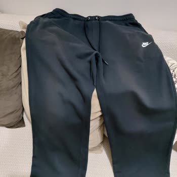 Nike Eşofman Altının Renk Açması Ve Kalite Sorunu