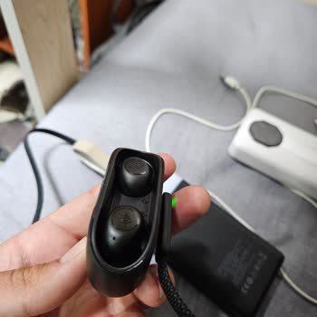 JBL Wave Buds Şarj Sorunu: İlk Günden Kullanılamaz