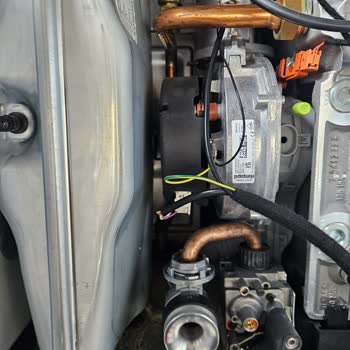 Buderus Kombimde Sürekli Su Kaçağı Ve Arızalar, Garanti Kapsamında Tam Değişim Talebi