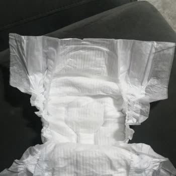 Molfix 6 Numaralı Bebek Bezinde Kısa Bantlar Nedeniyle Sızıntı Ve Pişik Sorunu