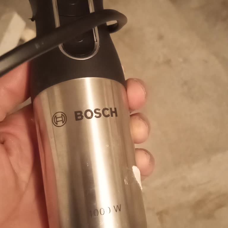 Blender Parçası Olmadan Servis Edildi, Kırık Ve Bantlanmış Hâlde Geri Döndü