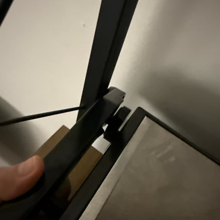 Garanti Kapsamındaki Tost Makinesinin Parçası Kırıldı, Müşteri Hizmetine Ulaşılamıyor