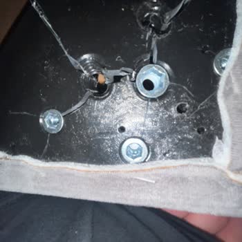 Mondi Home Baza Ayak Bağlantısında Tekrarlayan Kırılma Ve Değişim Talebi