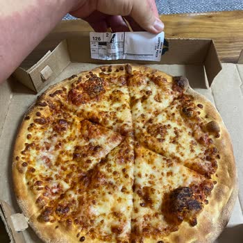 Siparişimin Gecikmesi, Yanlış Pizza Ve Sahte Teslimat İşareti Üzerine Şikayet