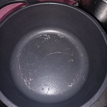 Granitte Döküm Olmadığı Açık Olan Tencere Seti Yanıltıcı Satıldı