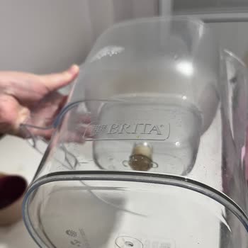 Kirli Damıtma Bölümü Temizlenemiyor Ve Sağlığımı Tehdit Ediyor