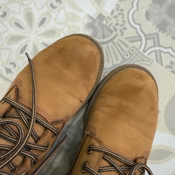 Timberland Botumdaki İşçilik Hatası Ve Teslim Gecikmesi İçin Telafi İndirimi Talebi