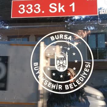 Şoförün Alaycı Gülüşüyle Yolcuyu Araçtan Bırakması Ve İşe Geç Kalma Riski