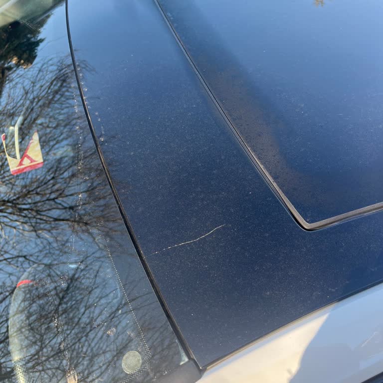 Sunroof Çerçevesindeki Çatlak Üretim Hatası Ve Güven Endişesi