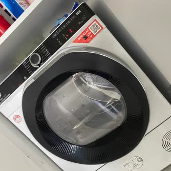 Hoover Kurutma Makinesinin Su Haznesi Kırıldı Ve Yedek Parça Bulunamıyor