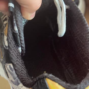 Ayıplı Skechers Ayakkabı İç Astarı Yırtıldı, Garanti Reddi