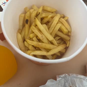 Yanlış Ve Soğuk Ürünler, Eksik Sos Ve Patates, İletişimsizlik