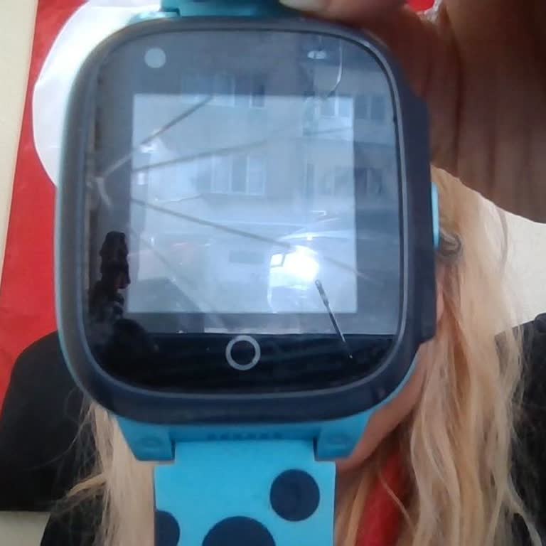 Kırık Saat Teslim Edildi, Yetkili Servise Ulaşılamıyor Ve İade Talep Ediyorum