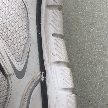 Kısa Sürede Renk Atan Ve Deforme Olan Ayakkabı İçin Fiş Kaybı Bahaneleri Kabul Edilemez