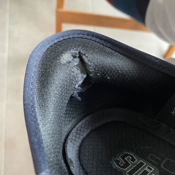 Skechers Slip Spor Ayakkabısının Hızlı Parçalanması Ve Garanti Reddi