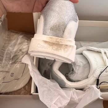 Kirli Ve Kullanılmış Calvin Klein Sneaker