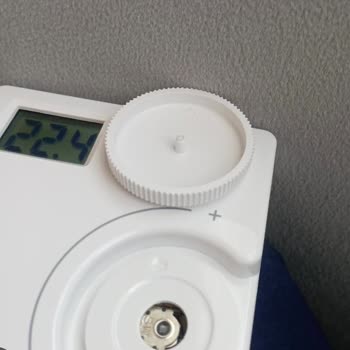 Garanti Kapsamındaki Kırılan Termostat Düğmesi İçin Ücretsiz Değişim Talebi