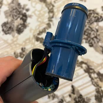 Philips Aqua Plus Süpürge Mavi Boru Parçası Kendi Kendine Çatladı, Garanti Değişimi Talep Ediyorum