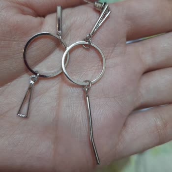 Defolu Küpeler İçin Hızlı Değişim Ve Tazminat İsteği