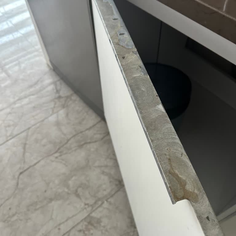 Kavrayan Dolaplar Ve Cevapsız Servis Ücreti Talebi