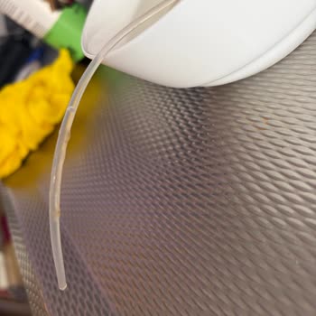 Küflü Tonik Şişesi Sağlık Riski Oluşturdu Ve Markaya Güveni Sarstı