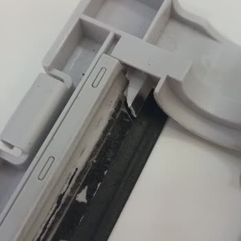 Roborock Q8 Max Pro Ana Fırça Kapağı Kırıldı, Garanti Dışı Tutuldu