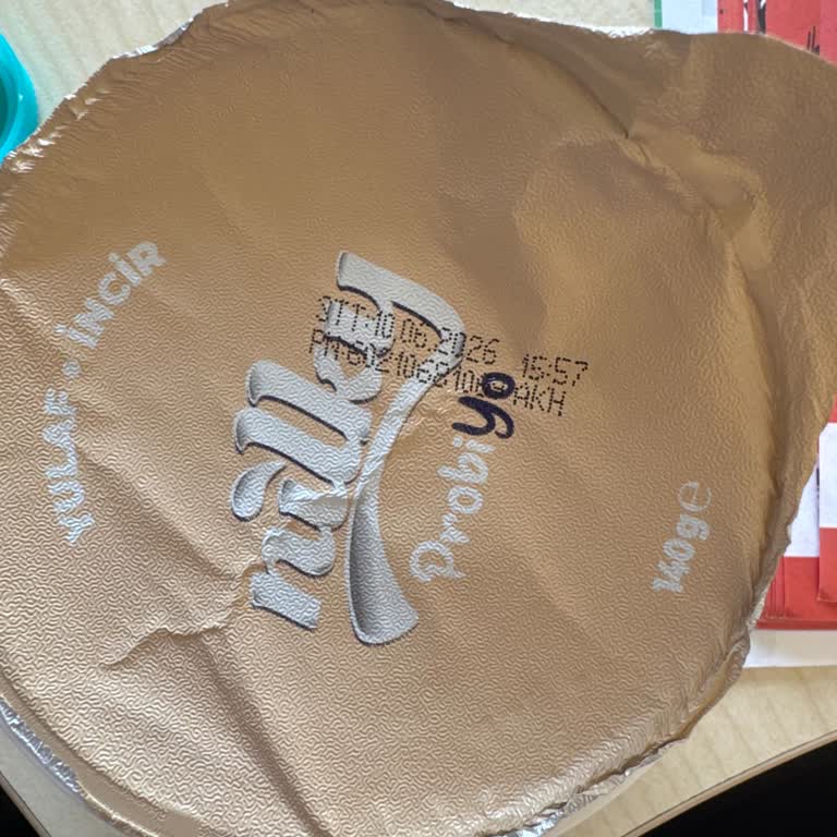 Küflü Nilky Probiyotik Yoğurdu Sağlık Endişesi Yarattı