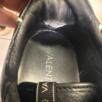 Valentino Ayakkabısının Kısa Sürede Deforme Olması Ve Müşteri İletişim Eksikliği