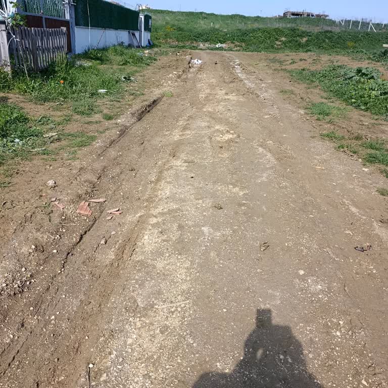 Kamaradere Yolu Çamur Sorunu Acil Mıcırla Çözülmeli