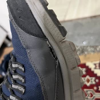 Skechers Ayakkabım Kısa Sürede Yanlardan Açıldı, Garanti Reddi