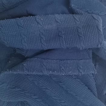 İkinci Gün Tüylenen Elbiseye İade Talebi