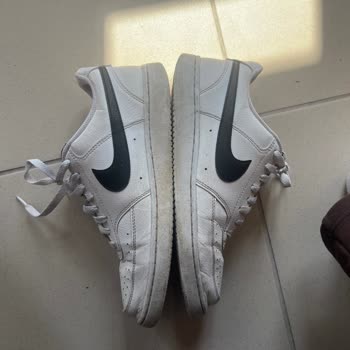 Nike Court Vision Ayakkabısında Deri Dökülmesi Ve Çatlama, Değişim Talebi Reddedildi