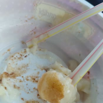 Migros Kazandibi Tatlısında Kıl Ve Plastik Parçalar Tespit Edildi: Hijyen Şikayeti